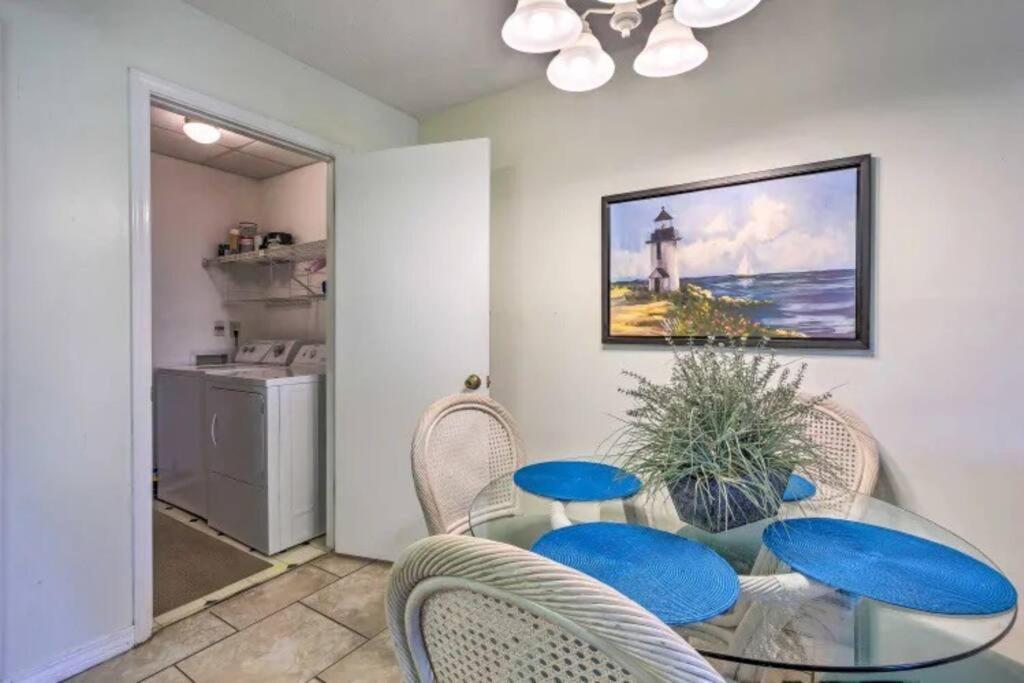 Holiday home Gem W/ 2-bedrooms And Easy Walk To Beach Panama City Beach