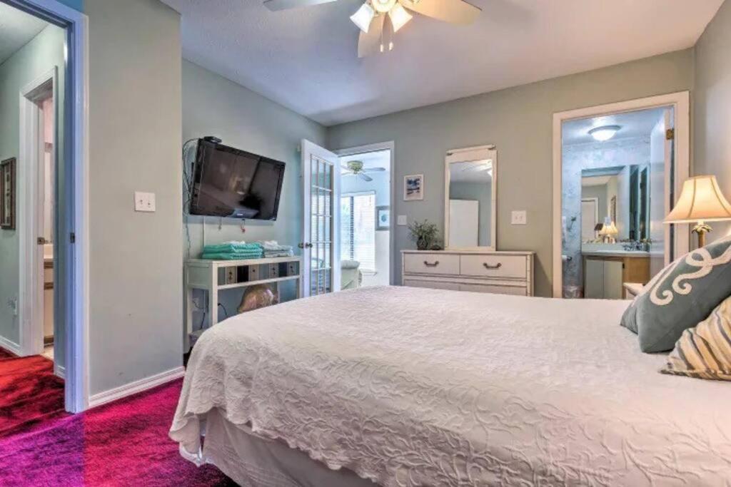 Gem W/ 2-bedrooms And Easy Walk To Beach * Panama City Beach